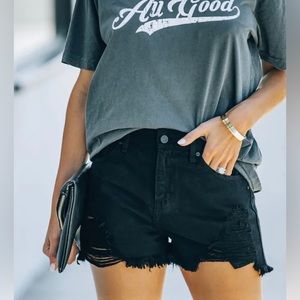 NWT Vici Black Distressed Short